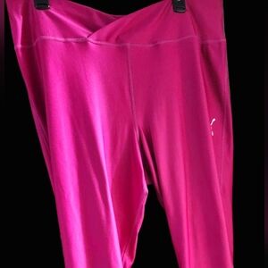 Puma Leggings Women's XL  Pink with Puma logo on front
